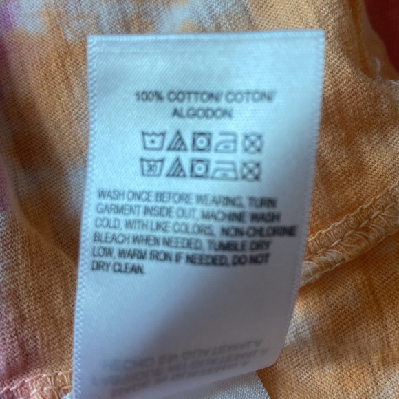 NWOT Lucky Brand Tee Size Large. Naturally Lucky - with Floral and Tie-Dye - Picture 5 of 5